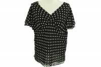 Lauren Ralph Lauren V Neck Short Sleeve Top Black/Cream 1X Lauren Ralph Lauren V Neck Short Sleeve Top Black/Cream 1X