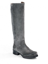 THE LOOKRound toeDistressed and seam detailsSide zip closureNotched openingStacked heel 1½ (40mm)Shaft height, 15 Leg circumference, 14 THE MATERIALLeather upperLeather liningLeather and rubber soleORIGINMade in Italy THE LOOKRound toeDistressed and seam detailsSide zip closureNotched openingStacked heel 1½ (40mm)Shaft height, 15 Leg circumference, 14 THE MATERIALLeather upperLeather liningLeather and rubber soleORIGINMade in Italy