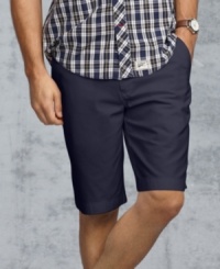 Laid back and relaxed, this classic chino short offers a refined choice for a warm weather day. Laid back and relaxed, this classic chino short offers a refined choice for a warm weather day.