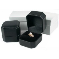 2 Black Leather Ring Jewelry Gift Boxes Displays 2 Black Leather Ring Jewelry Gift Boxes Displays