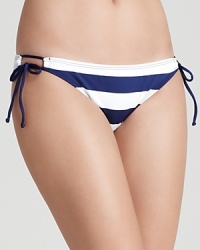 Naval stripes come about on this bikini from Splendid. Boasting a classic cut, this bottom has iconic maritime appeal that extends beyond the yacht club. Naval stripes come about on this bikini from Splendid. Boasting a classic cut, this bottom has iconic maritime appeal that extends beyond the yacht club.