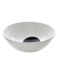 Pretty graphic. One big dot hits the spot inside this collection of sturdy Salt&Pepper salad bowls, bringing cool modern design to everyday dining. Pretty graphic. One big dot hits the spot inside this collection of sturdy Salt&Pepper salad bowls, bringing cool modern design to everyday dining.