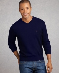 This classic V-neck with color accent goes great with jeans or chinos, t-shirts, button downs or beneath a blazer.