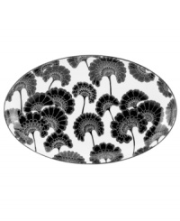 Artist Florence Broadhurt's timeless Japanese Floral print comes to modern tables in this graphic black-and-white platter from the kate spade new york dinnerware collection. Artist Florence Broadhurt's timeless Japanese Floral print comes to modern tables in this graphic black-and-white platter from the kate spade new york dinnerware collection.