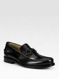 A definitive loafer style, expertly crafted for the distinguished gentleman in Italian calfskin leather with signature bit detail.Leather upperLeather liningPadded insoleLeather soleMade in Italy A definitive loafer style, expertly crafted for the distinguished gentleman in Italian calfskin leather with signature bit detail.Leather upperLeather liningPadded insoleLeather soleMade in Italy