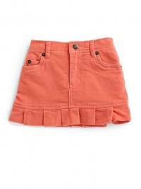 THE LOOKNarrow waistband with hook-and-eye closure and belt loopsFront zipperFive-pocket styleElastic back waistbandRuffle hemAttached knit under shortsTHE MATERIALShell: 98% cotton/2% spandexShorts: 92% cotton/8% spandexCARE & ORIGINMachine washImported THE LOOKNarrow waistband with hook-and-eye closure and belt loopsFront zipperFive-pocket styleElastic back waistbandRuffle hemAttached knit under shortsTHE MATERIALShell: 98% cotton/2% spandexShorts: 92% cotton/8% spandexCARE & ORIGINMachine washImported