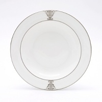 Vera Wang, in collaboration with Wedgwood, has designed a tableware collection full of understated elegance, classic beauty that embraces the ultra chic, sophisticated style that Vera is known for. Imperial Scroll features a graceful platinum scroll adornment that brings to mind ancient royal artwork.