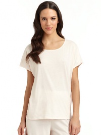 THE LOOKScoopneckShort sleevesPullover styleTHE FITAbout 26 from shoulder to hemTHE MATERIALPima cottonCARE & ORIGINMachine washImported THE LOOKScoopneckShort sleevesPullover styleTHE FITAbout 26 from shoulder to hemTHE MATERIALPima cottonCARE & ORIGINMachine washImported