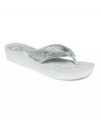 Are you a GUESS Girl? The Scarletta EVA thong sandals blend casual and glam with metallic shine and shimmery sequins. Are you a GUESS Girl? The Scarletta EVA thong sandals blend casual and glam with metallic shine and shimmery sequins.