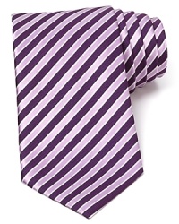 Silk tie with diagonal stripes.
