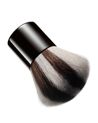 The African-inspired, zebra-printed Kabuki Brush can be used to buff or build any type of powder. Ultra soft goat hair in a firm, dome shape makes it ideal for HD Perfecting Powder application and on-the-go touch-ups. The African-inspired, zebra-printed Kabuki Brush can be used to buff or build any type of powder. Ultra soft goat hair in a firm, dome shape makes it ideal for HD Perfecting Powder application and on-the-go touch-ups.