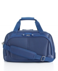 Perfect for packing light. Your choice for carrying on & carrying in comfort, this boarding bag features a large main compartment that sorts & organizes your pens, electronics and other travel accessories. A padded, removable shoulder strap and SmartStrap feature-for sliding this versatile bag over spinner handles-guarantees this tote is always along for the ride. 10-year warranty. Perfect for packing light. Your choice for carrying on & carrying in comfort, this boarding bag features a large main compartment that sorts & organizes your pens, electronics and other travel accessories. A padded, removable shoulder strap and SmartStrap feature-for sliding this versatile bag over spinner handles-guarantees this tote is always along for the ride. 10-year warranty.