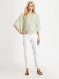 A simply chic, linen top featuring a timeless boatneck and voluminous elbow sleeves.BoatneckDolman sleevesPull-on styleAbout 25 from shoulder to hemLinenHand washImported Model shown is 5'10 (177cm) wearing US size Small. 