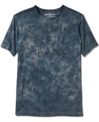 In a moody tie-dye, this Calvin Klein t-shirt instantly updates your basics. In a moody tie-dye, this Calvin Klein t-shirt instantly updates your basics.