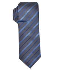 Top off your polished Monday through Friday look with this striking striped tie from Alfani Red. Top off your polished Monday through Friday look with this striking striped tie from Alfani Red.
