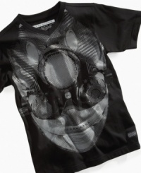 Sharp. This crisp Dagger tee from Sean John, with an alien graphic on front, will put his style a cut above the rest. Sharp. This crisp Dagger tee from Sean John, with an alien graphic on front, will put his style a cut above the rest.