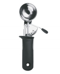 No screams for ice cream-getting the scoop is just that easy! Uniquely designed for easy scooping, the swing lever and comfort handle work together to grab large, perfect scoops at just the press of a button. No screams for ice cream-getting the scoop is just that easy! Uniquely designed for easy scooping, the swing lever and comfort handle work together to grab large, perfect scoops at just the press of a button.