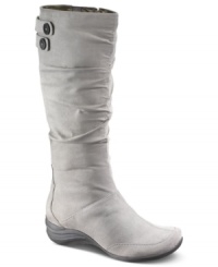Put your best foot forward. Hush Puppies' Milieu boots feature ruching along the shaft and a durable man-made sole. Put your best foot forward. Hush Puppies' Milieu boots feature ruching along the shaft and a durable man-made sole.