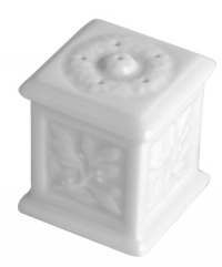 This unique pattern is inspired by the architecture of the famous Louvre Museum in Paris and made of exquisite Limoges porcelain. This unique pattern is inspired by the architecture of the famous Louvre Museum in Paris and made of exquisite Limoges porcelain.