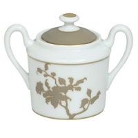 This Limoges porcelain dinner service was created by the well-known designer Sylvie Langet for Raynaud. The leaf design and the bird silhouettes are reminiscent of the golden era of past styles. The fresh colors evoke a feeling of hospitality and the lightness of an early summer day. The clever interplay of positive and negative color highlights the design very effectively. The birds decorate the individual pieces of the dinner service in black, white or gold - to match the rims. This Limoges porcelain dinner service was created by the well-known designer Sylvie Langet for Raynaud. The leaf design and the bird silhouettes are reminiscent of the golden era of past styles. The fresh colors evoke a feeling of hospitality and the lightness of an early summer day. The clever interplay of positive and negative color highlights the design very effectively. The birds decorate the individual pieces of the dinner service in black, white or gold - to match the rims.