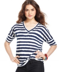 Tommy Girl paints a relaxed fit top in imperfect stripes -- and creates the perfect style for super chill days! Tommy Girl paints a relaxed fit top in imperfect stripes -- and creates the perfect style for super chill days!