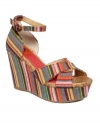 Bring south-of-the-border energy to your shoe collection. The bold stripe of the sexy Clara wedge sandals by Rocket Dog will have you dancing your way through warm weather.