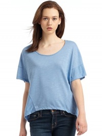 THE LOOKScoop necklineShort sleevesSlouchy fitAsymmetrical seaming from sleeve to side hemTHE FITAbout 22 from shoulder to longest point of hemTHE MATERIAL64% polyester/33% rayon/3% spandexCARE & ORIGINMachine washMade in USA THE LOOKScoop necklineShort sleevesSlouchy fitAsymmetrical seaming from sleeve to side hemTHE FITAbout 22 from shoulder to longest point of hemTHE MATERIAL64% polyester/33% rayon/3% spandexCARE & ORIGINMachine washMade in USA