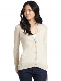 THE LOOKV-neckFront button closureLong roll hem sleevesRibbed hemKeyhole on back neckTHE FITAbout 28 from shoulder to hemTHE MATERIAL60% rayon/40% cottonCARE & ORIGINHand washImportedModel shown is 5'10 (177cm) wearing US size Small. THE LOOKV-neckFront button closureLong roll hem sleevesRibbed hemKeyhole on back neckTHE FITAbout 28 from shoulder to hemTHE MATERIAL60% rayon/40% cottonCARE & ORIGINHand washImportedModel shown is 5'10 (177cm) wearing US size Small.