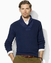 A perfect lightweight layer for transitioning the seasons, this weathered fleece pullover is designed with a handsomely buttoned mockneck collar. A perfect lightweight layer for transitioning the seasons, this weathered fleece pullover is designed with a handsomely buttoned mockneck collar.