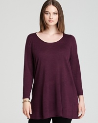 Embrace a minimalist approach to everyday style in a merino-wool Eileen Fisher Plus tunic. Embrace a minimalist approach to everyday style in a merino-wool Eileen Fisher Plus tunic.
