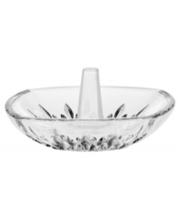 Exuding chic, timeless style, the Duchesse crystal ring holder is perfect for blending with both traditional and contemporary decor. Featuring graceful vertical cuts for radiant dimension. Exuding chic, timeless style, the Duchesse crystal ring holder is perfect for blending with both traditional and contemporary decor. Featuring graceful vertical cuts for radiant dimension.