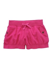 Relaxed-fitting cargo short designed in a light weight linen that is perfect for any warm weather occasion. Relaxed-fitting cargo short designed in a light weight linen that is perfect for any warm weather occasion.