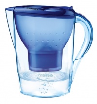 Marella Kompakt 5-Cup Water Filtration Pitcher, Blue Marella Kompakt 5-Cup Water Filtration Pitcher, Blue