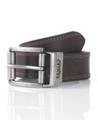 Play both sides. This Levi's belt will be your most versatile accessory. Play both sides. This Levi's belt will be your most versatile accessory.