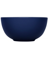 With a minimalist design and unparalleled durability, the Teema soup bowl makes preparing and serving meals a cinch. Featuring a sleek profile in glossy blue porcelain by Kaj Franck for Iittala.