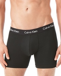 Refortify your drawer of everyday basics with these reliable microfiber trunks, a blend of cotton and spandex for a true fit that provides a trimmer silhouette when you need one. Refortify your drawer of everyday basics with these reliable microfiber trunks, a blend of cotton and spandex for a true fit that provides a trimmer silhouette when you need one.