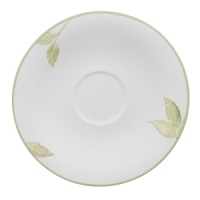 The Green Garland collection is composed of pure white fine china. Each piece features a light, fresh floral treatment in soft shades of green and yellow. Shape is always important and Villeroy & Boch, offering tableware pieces in this collection in round or oblong to create a decidedly modern approach. The Green Garland collection is composed of pure white fine china. Each piece features a light, fresh floral treatment in soft shades of green and yellow. Shape is always important and Villeroy & Boch, offering tableware pieces in this collection in round or oblong to create a decidedly modern approach.