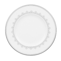 White Lace bone china is characterized by its diverse series of borders all rendered in precious platinum. The classic combination of platinum and white radiates on the table. A truly classic look. White Lace bone china is characterized by its diverse series of borders all rendered in precious platinum. The classic combination of platinum and white radiates on the table. A truly classic look.