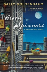 Moon Spinners: A Seaside Knitters Mystery Moon Spinners: A Seaside Knitters Mystery
