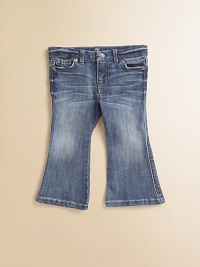 The mini version of an iconic 7 For All Mankind style made from an Italian stretch-cotton fabrication.Button closureZip flyFive-pocket styleAdjustable waistbandBelt loopsMetal rivet details Intricate topstitching on back pockets98% cotton/2% spandexMachine washImported of Italian fabric The mini version of an iconic 7 For All Mankind style made from an Italian stretch-cotton fabrication.Button closureZip flyFive-pocket styleAdjustable waistbandBelt loopsMetal rivet details Intricate topstitching on back pockets98% cotton/2% spandexMachine washImported of Italian fabric