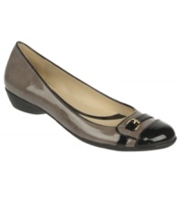 N5 Comfort System technology makes the Heath flats by Naturalizer a wearable choice. Buckle detail at the toe makes them a stylish one. N5 Comfort System technology makes the Heath flats by Naturalizer a wearable choice. Buckle detail at the toe makes them a stylish one.