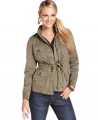 With on-trend utilitarian style, this Lucky Brand Jeans military-inspired anorak is a fashion-forward fall must-have! With on-trend utilitarian style, this Lucky Brand Jeans military-inspired anorak is a fashion-forward fall must-have!