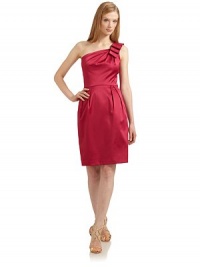 THE LOOKWide one-shoulder strap with ruffle trim and stitch detailingSeamed waistPleated skirtBack zipperTHE FITAbout 39½ from shoulder to hemTHE MATERIAL60% polyester/37% cotton/3% spandexFully linedCARE & ORIGINDry cleanMade in USA of imported fabricModel shown is 5'10 (177cm) wearing US size 4. THE LOOKWide one-shoulder strap with ruffle trim and stitch detailingSeamed waistPleated skirtBack zipperTHE FITAbout 39½ from shoulder to hemTHE MATERIAL60% polyester/37% cotton/3% spandexFully linedCARE & ORIGINDry cleanMade in USA of imported fabricModel shown is 5'10 (177cm) wearing US size 4.
