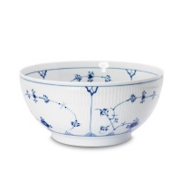 Royal Copenhagen Blue Fluted Plain Small Serving Bowl 7 in Royal Copenhagen Blue Fluted Plain Small Serving Bowl 7 in