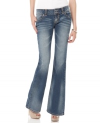 So sexy with a relaxed flair, Grane's straight fit jeans in the Ocean Corporal wash are always in style. Get a case of the blues in lightly destroyed denim! So sexy with a relaxed flair, Grane's straight fit jeans in the Ocean Corporal wash are always in style. Get a case of the blues in lightly destroyed denim!