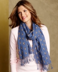 A great gift idea for those on your list (or yourself), Tommy Hilfiger's cotton scarf features a charming pattern made of basset hounds! A great gift idea for those on your list (or yourself), Tommy Hilfiger's cotton scarf features a charming pattern made of basset hounds!