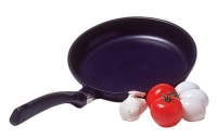 Berndes SignoCast Classic 9-1/2-Inch Skillet Berndes SignoCast Classic 9-1/2-Inch Skillet