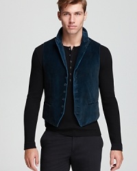The peak lapel makes a comeback on this statement vest from rock'n'roll-inspired John Varvatos USA LUXE. The peak lapel makes a comeback on this statement vest from rock'n'roll-inspired John Varvatos USA LUXE.