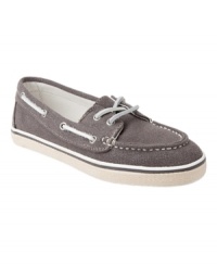 Sail into summer with the hot style of the Yachtt boat shoes by Steve Madden. The classic design gets a funky vibe from Steve Madden's signature touches. Sail into summer with the hot style of the Yachtt boat shoes by Steve Madden. The classic design gets a funky vibe from Steve Madden's signature touches.