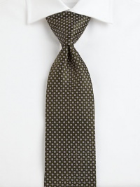 An elegant floral pattern with rich color contrast defines this sartorial standard woven in fine Italian silk.SilkDry cleanMade in Italy An elegant floral pattern with rich color contrast defines this sartorial standard woven in fine Italian silk.SilkDry cleanMade in Italy